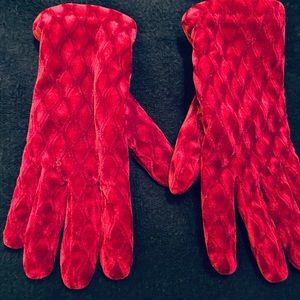 Red velvet ladies gloves